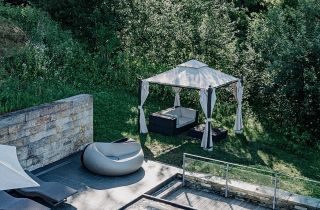 DER PANORAMA SPA Außenpool mit Pavillon